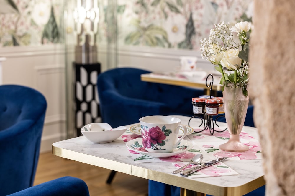 RELAIS HOTEL DU VIEUX PARIS 39/50