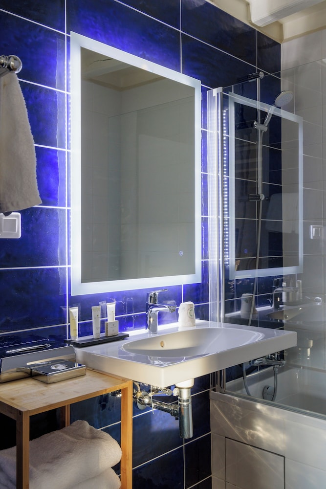 Hotel Saint Martin Bastille 49/50