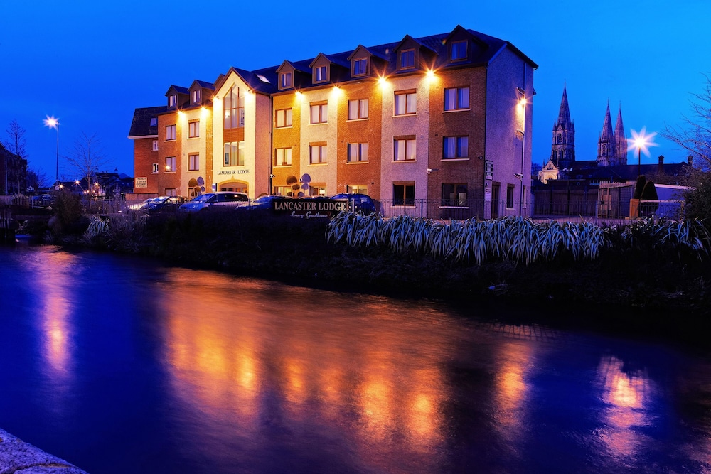 Lancaster Lodge 2/42