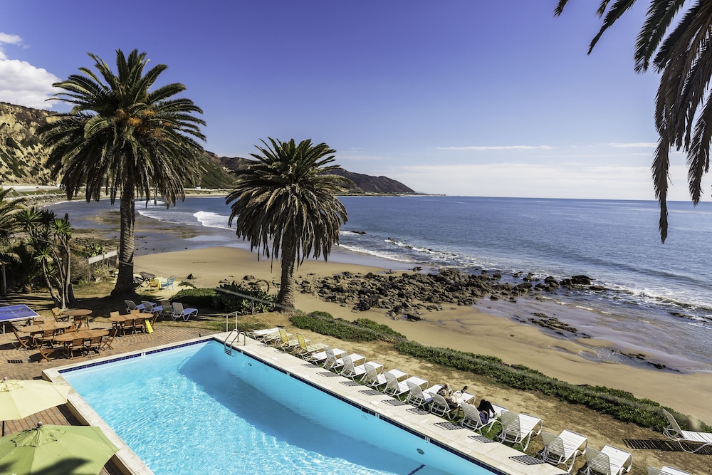 Cliff House Inn 62/71