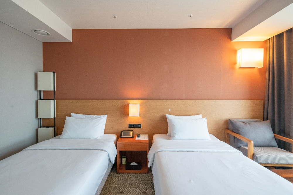 Hotel Bareve 8/64