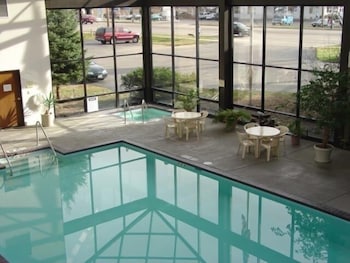Econo Lodge Waupaca 19/35