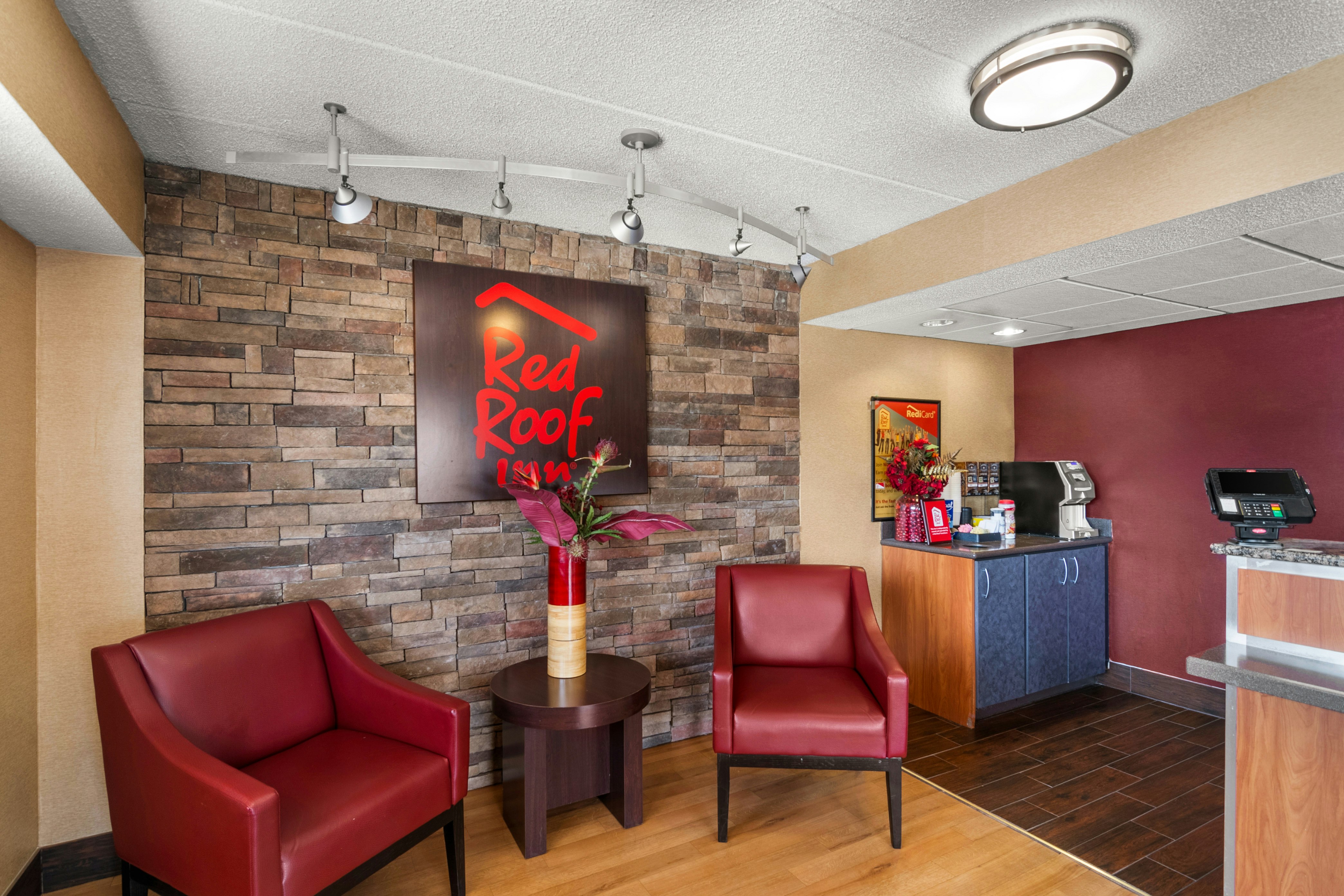 Red Roof Inn Enfield 16/20
