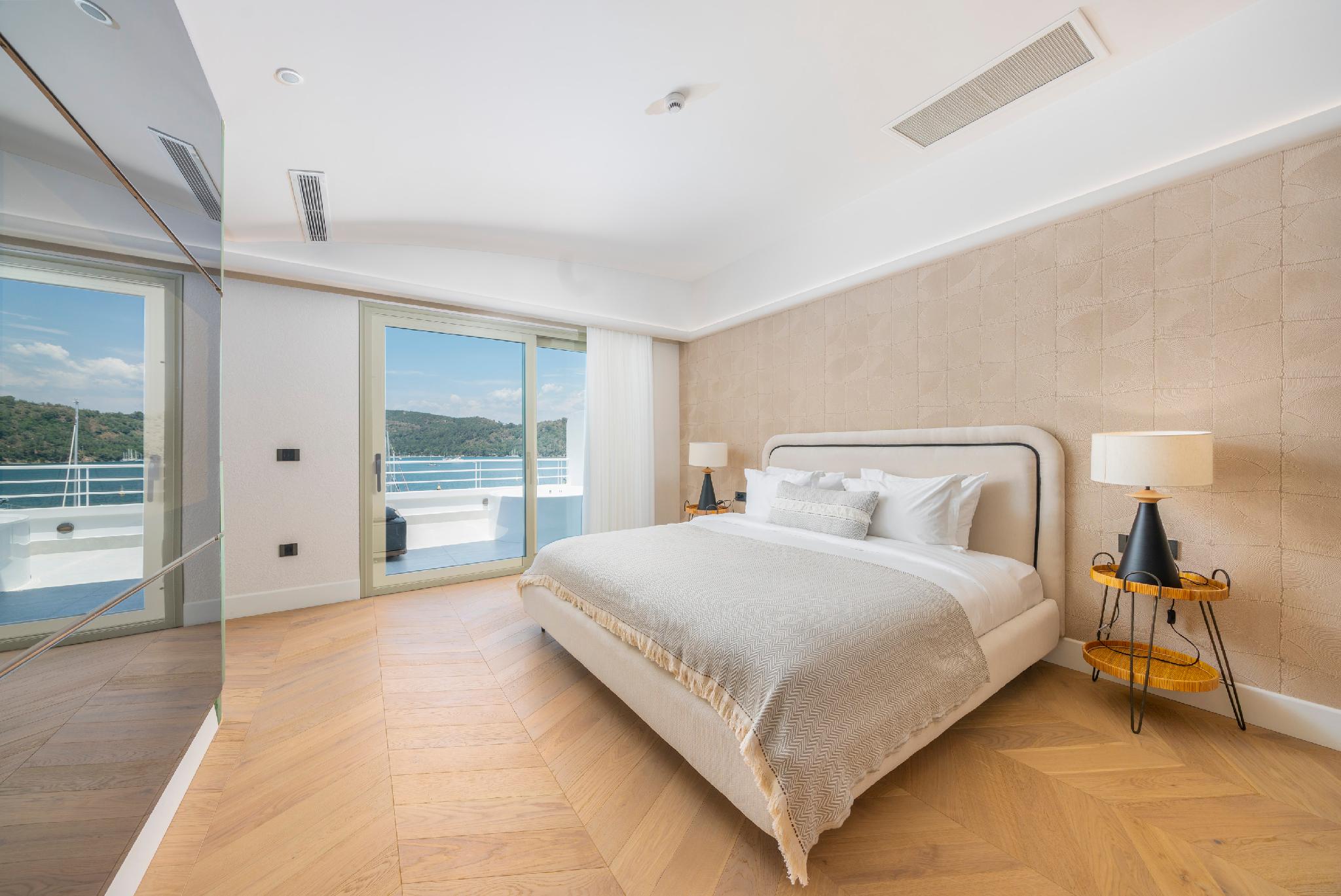 Penthouse Suite, King Bed