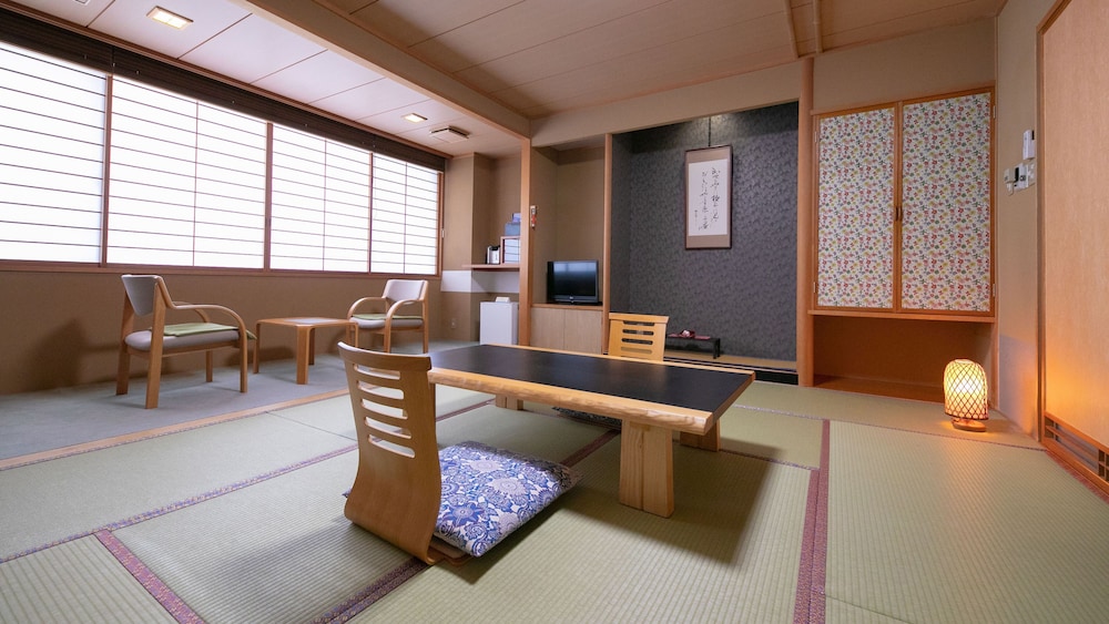 Wakamatsuya 45/66