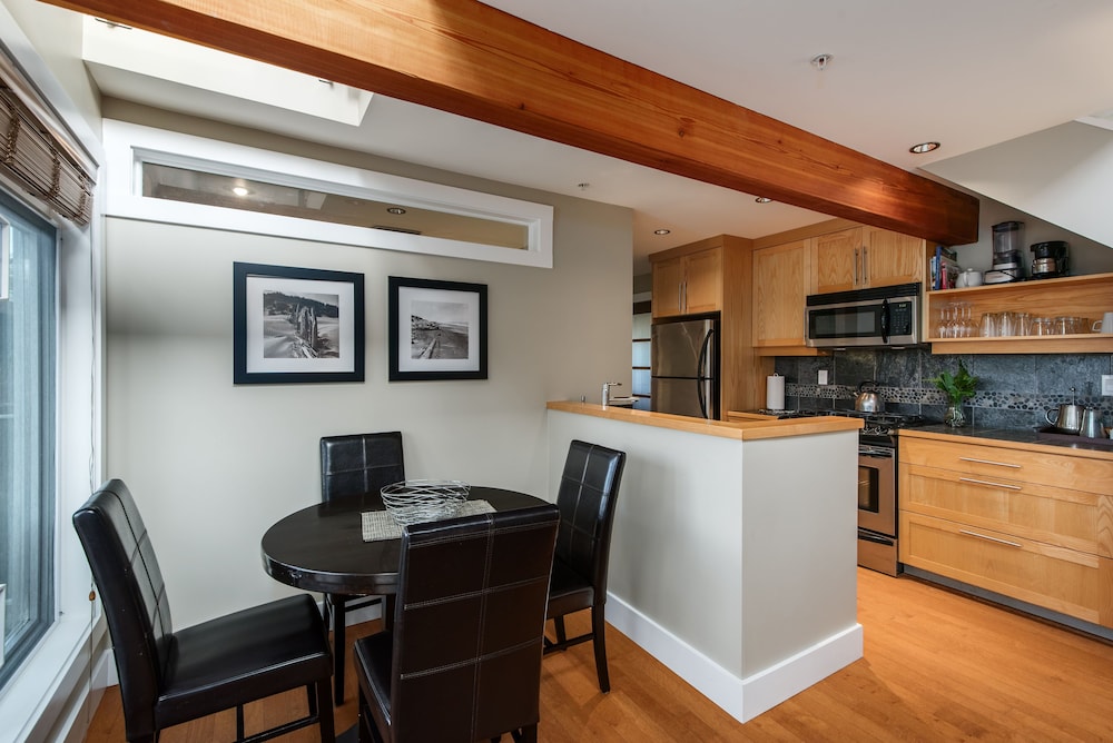 Cox Bay Beach Resort 54/68