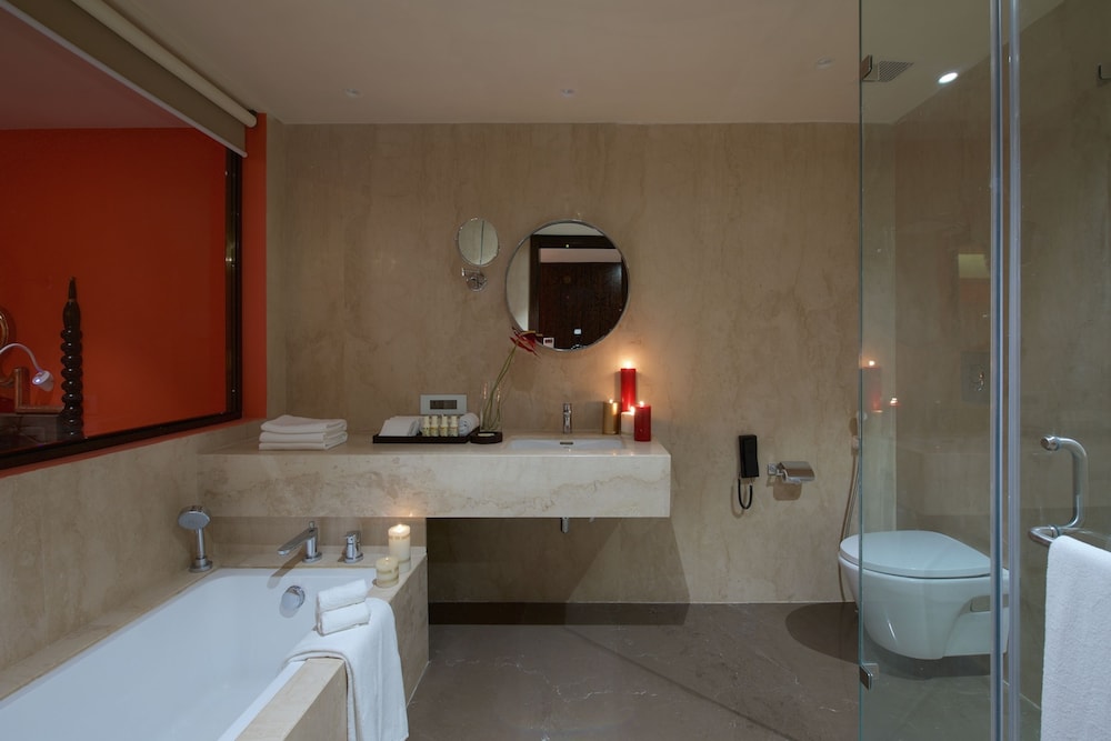 Hotel Lakend 25/72