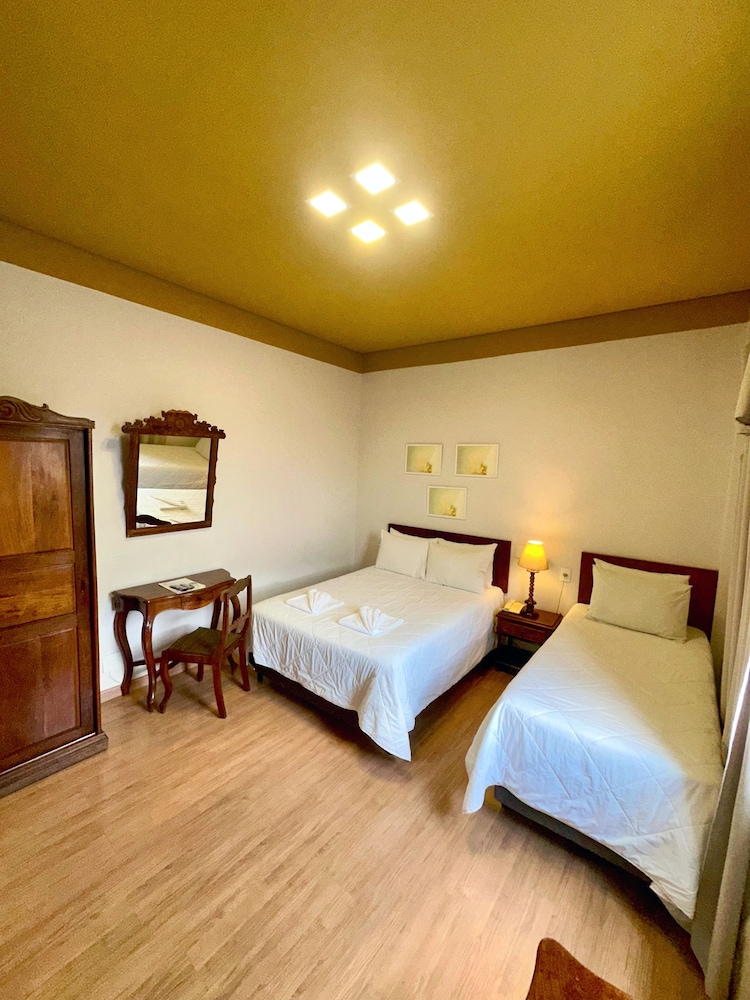 Hotel Lenheiros 13/61