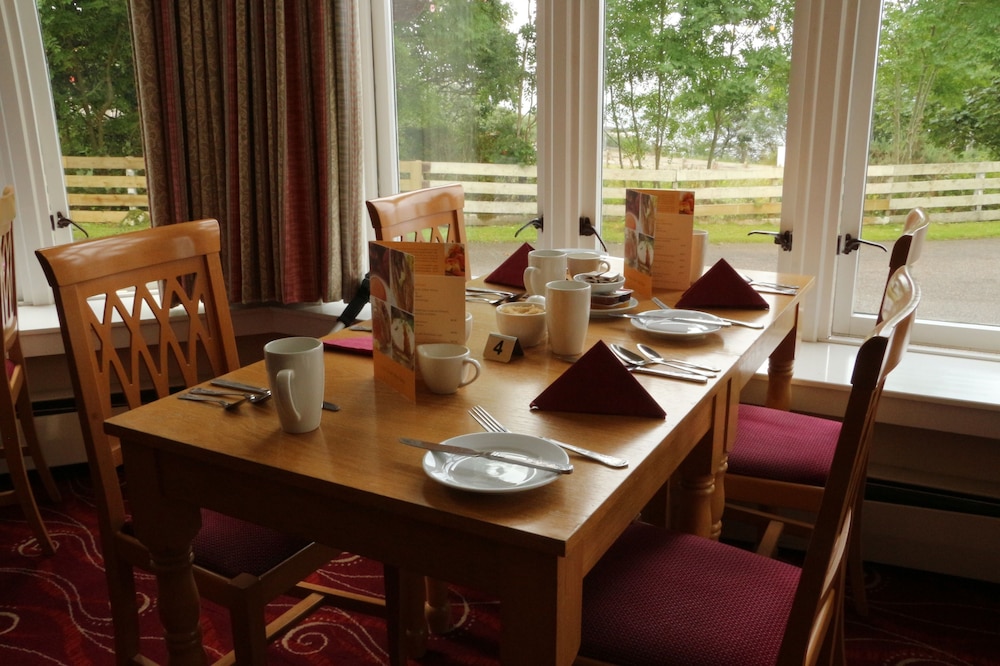 Gairloch Hotel 35/50