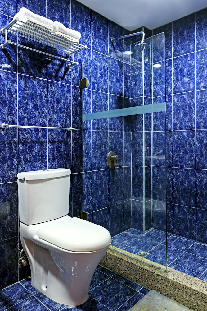 The Orchard Cebu Hotel & Suites 23/54