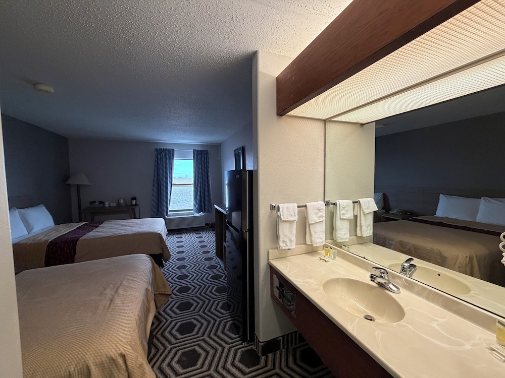 Days Inn by Wyndham Kentland 48/49