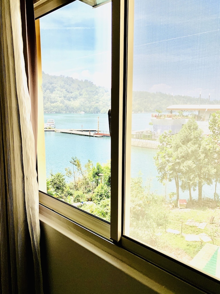 Taihu Hotel Sun Moon Lake 35/65
