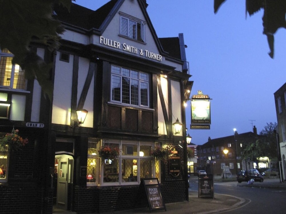 The Swan Inn 4/32