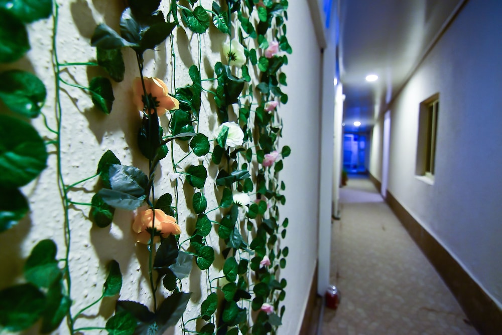 Pearl Gate Hotel 42/50