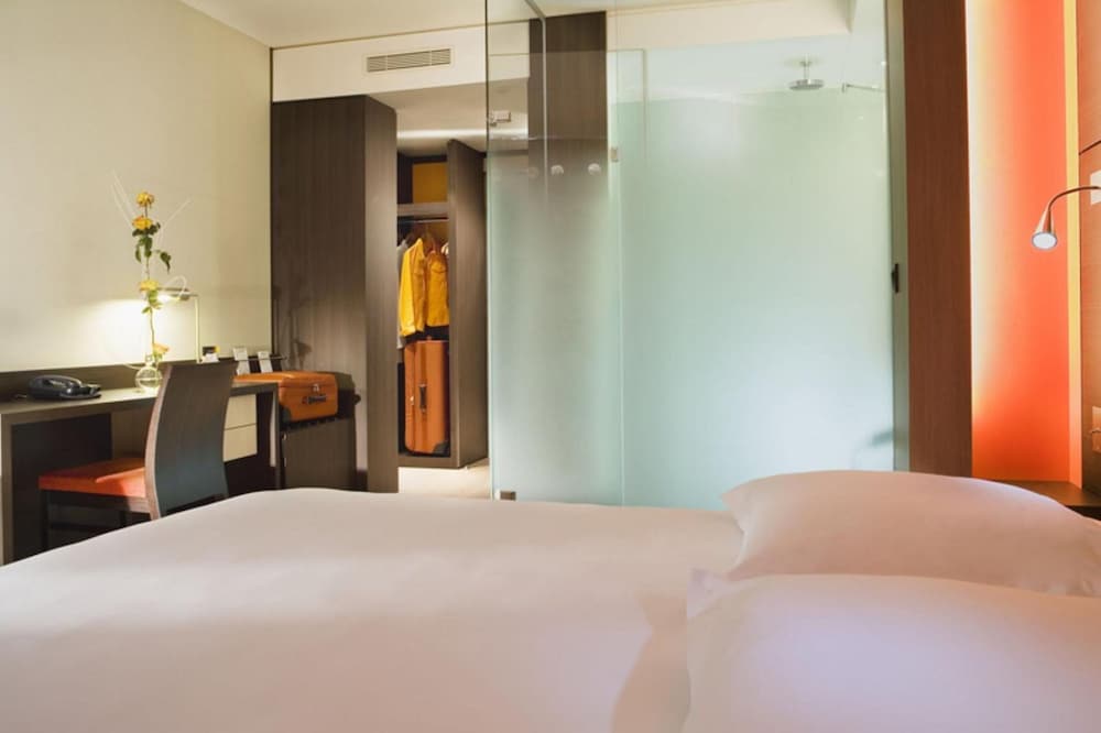 Hotel Oceania Quimper 7/29