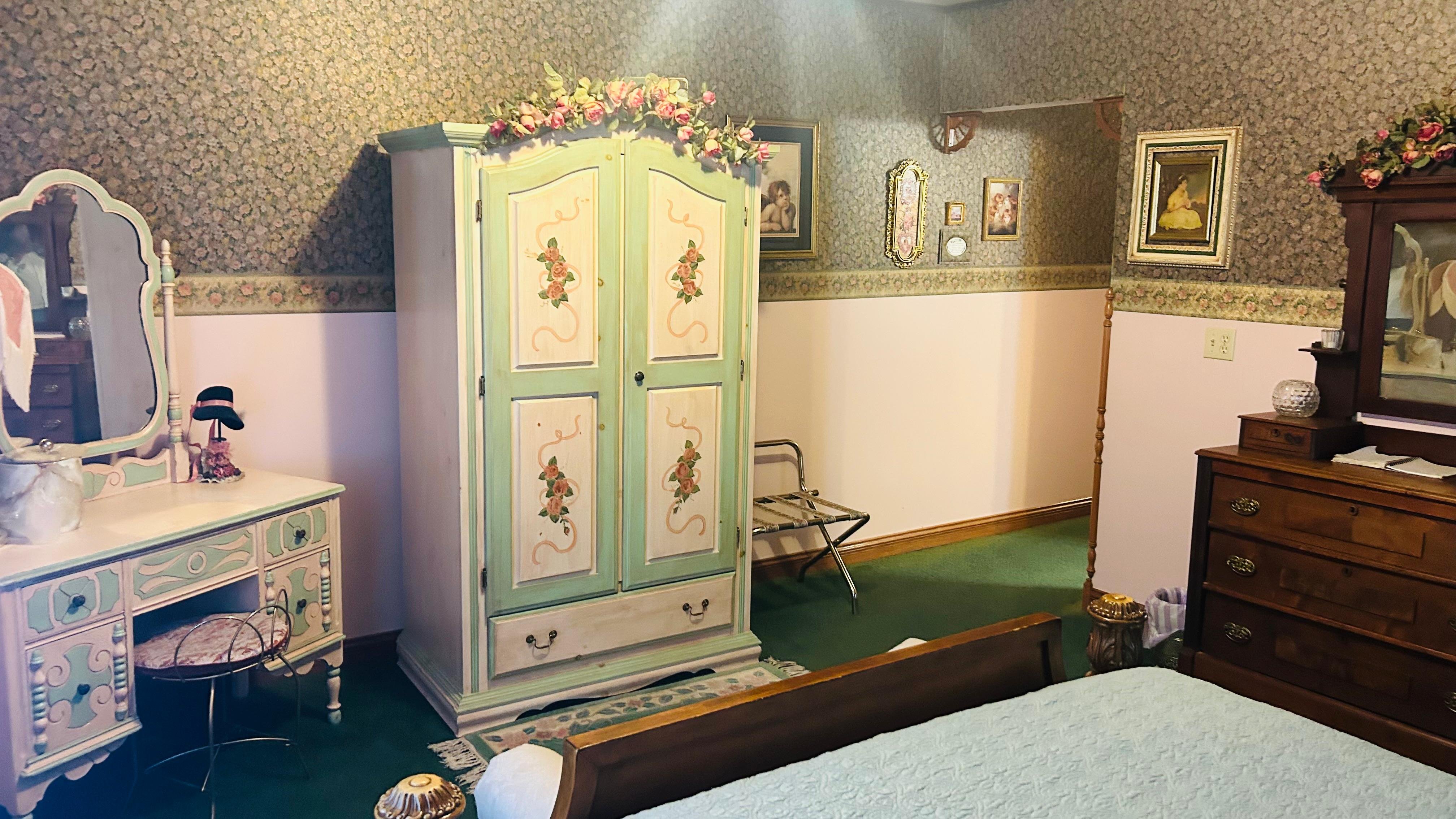 Victorian Inn Motel & Suites 23/48
