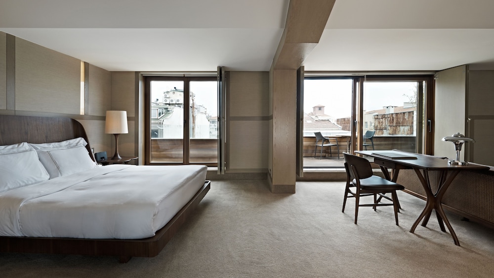 Junior Suite, Queen Bed, Terrace, The Stay Nisantasi 2/4