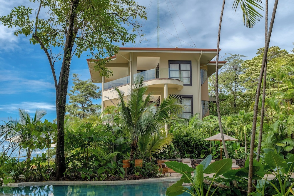 Parador Nature Resort and Spa 3/50