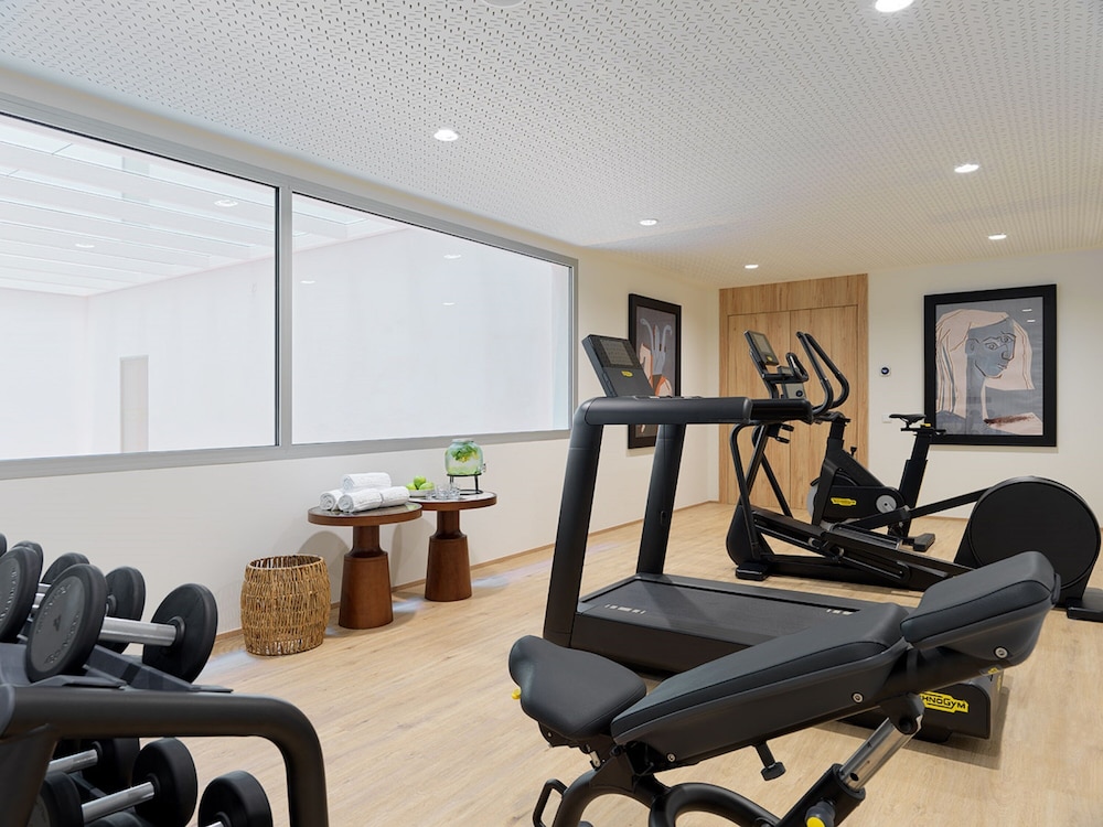 H10 Croma Malaga 21/50