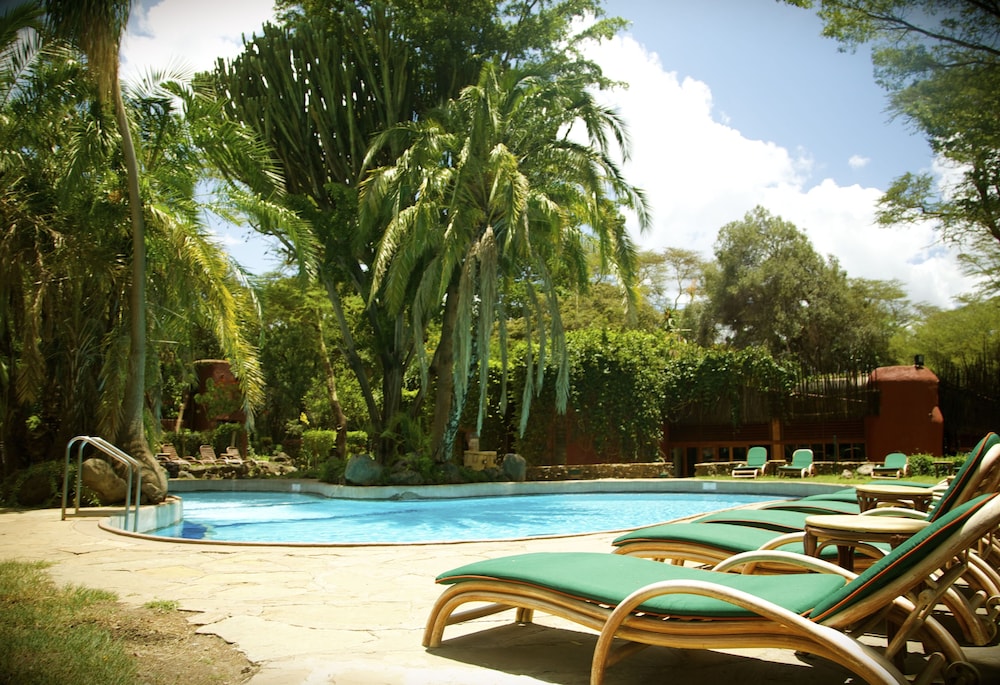 Amboseli Serena Safari Lodge 3/81