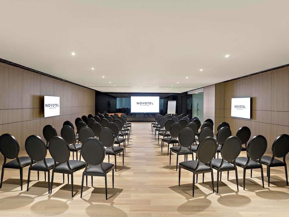 Novotel Abu Dhabi Al Bustan 37/46