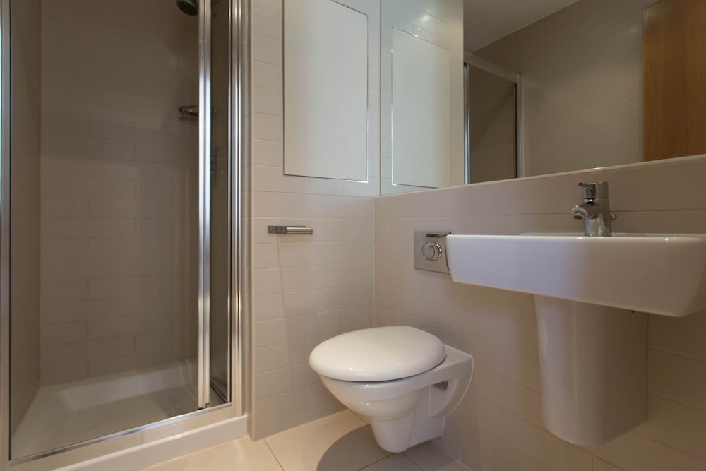 Princes Square Serviced Apartments 39/50