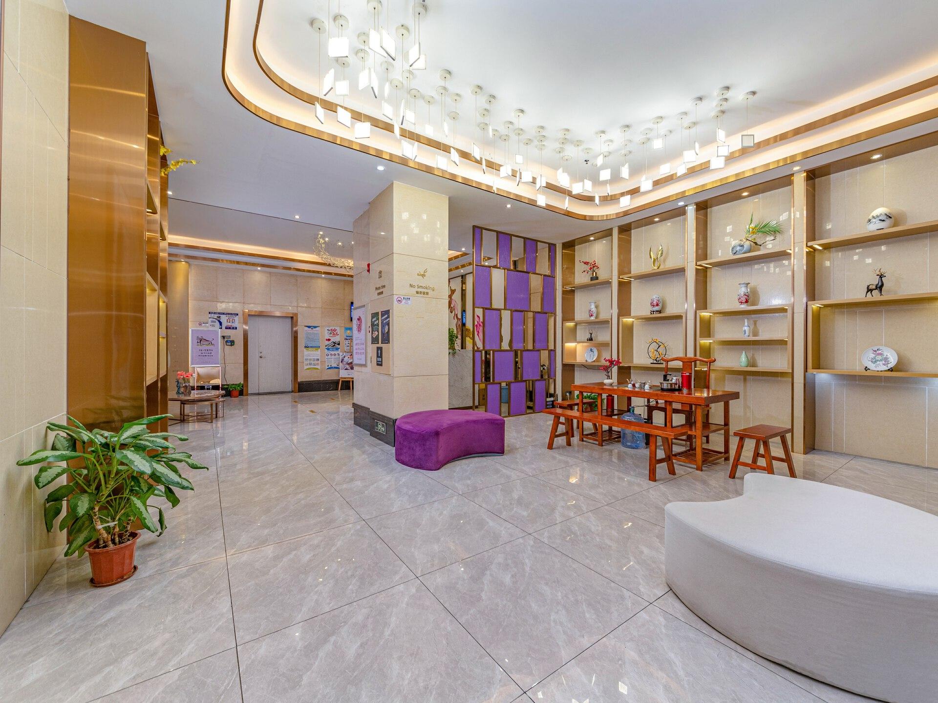 Lavande Hotel (Shenzhen Airport, Fuyong Metro Station) 33/45