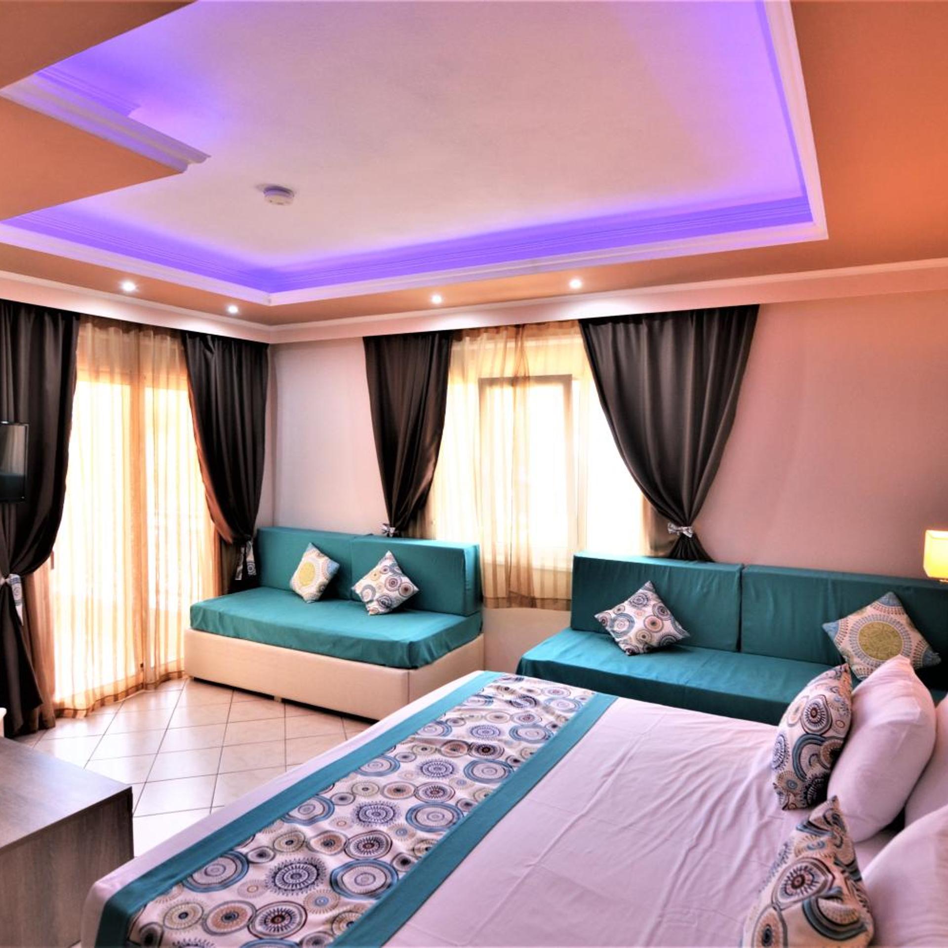 Grand Beach Hotel 24/67