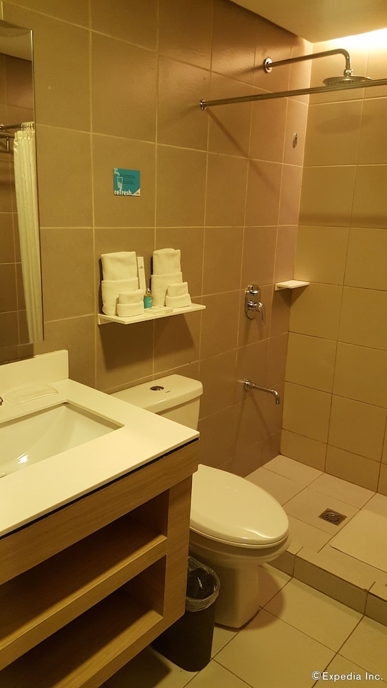 Microtel By Wyndham Baguio 15/26