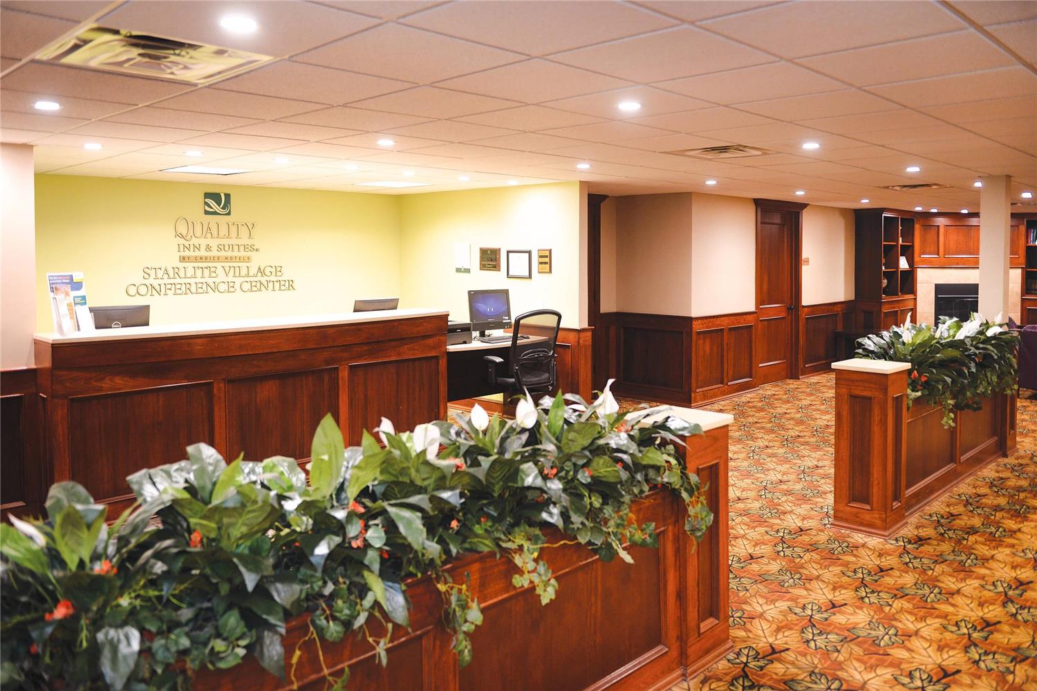 Quality Inn and Suites Ames Conference Center Near ISU Campus 4/48