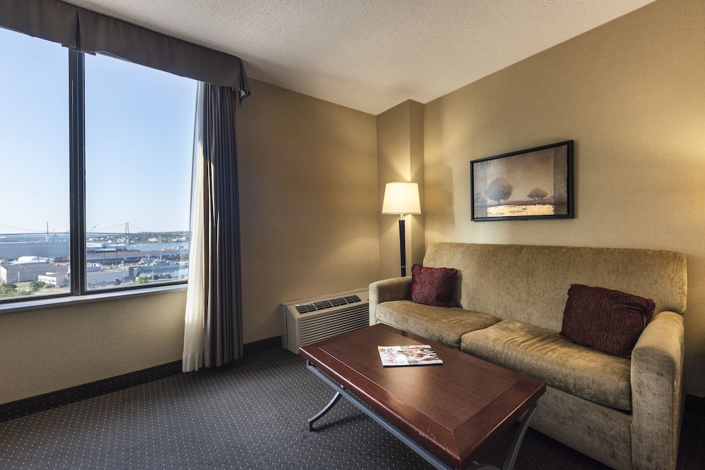 Hotel Halifax 17/28