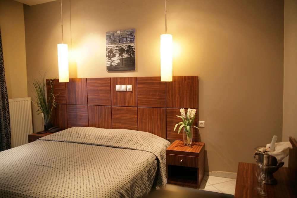 Four Seasons Skg Thessaloniki 37/80