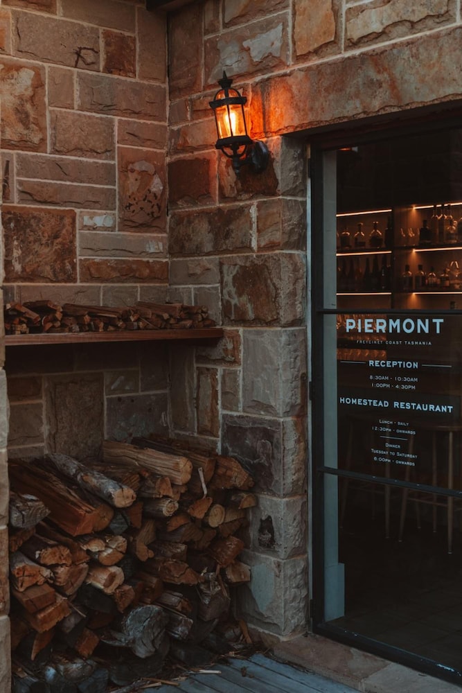 Piermont Retreat Swansea 26/55