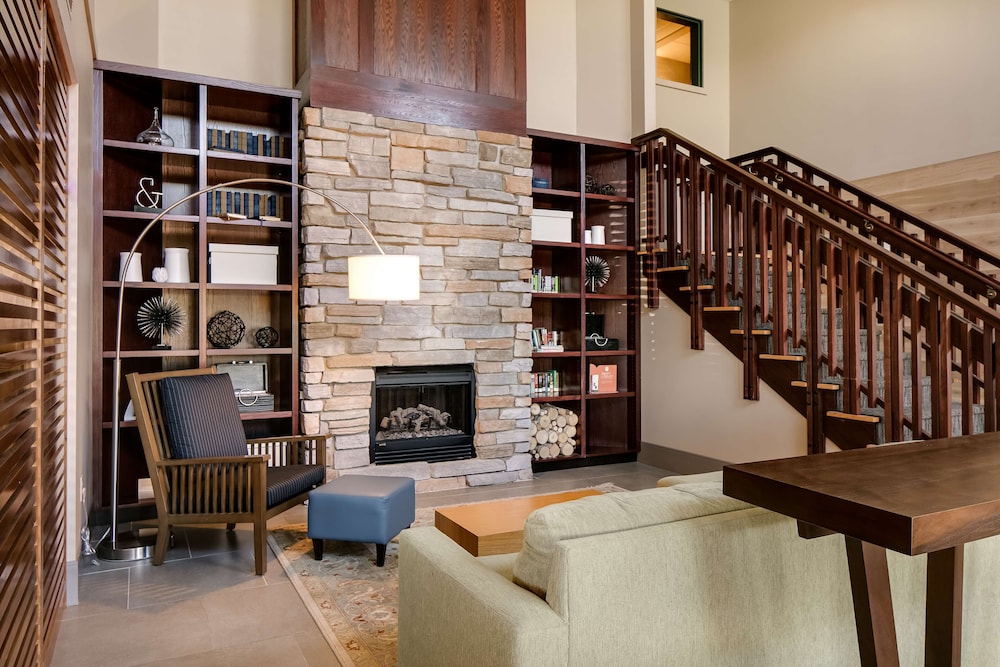 Country Inn & Suites by Radisson, Middleton - Madison West 35/38