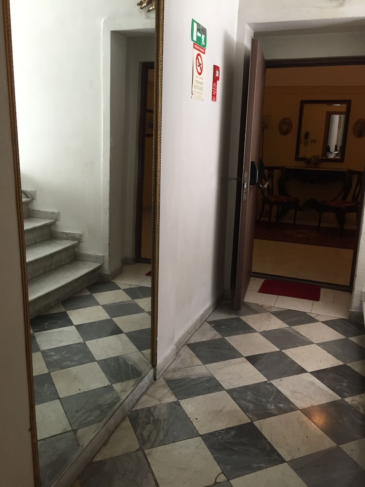 Hotel Centrale Europa 8/60