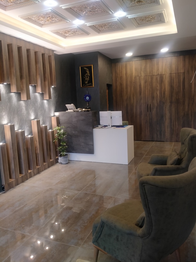 Sar-Per Suites & Hotel 1/31