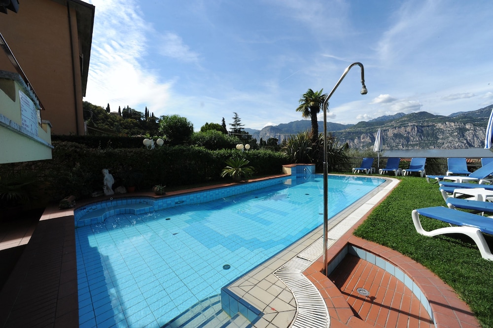 Hotel Cristallo 43/45