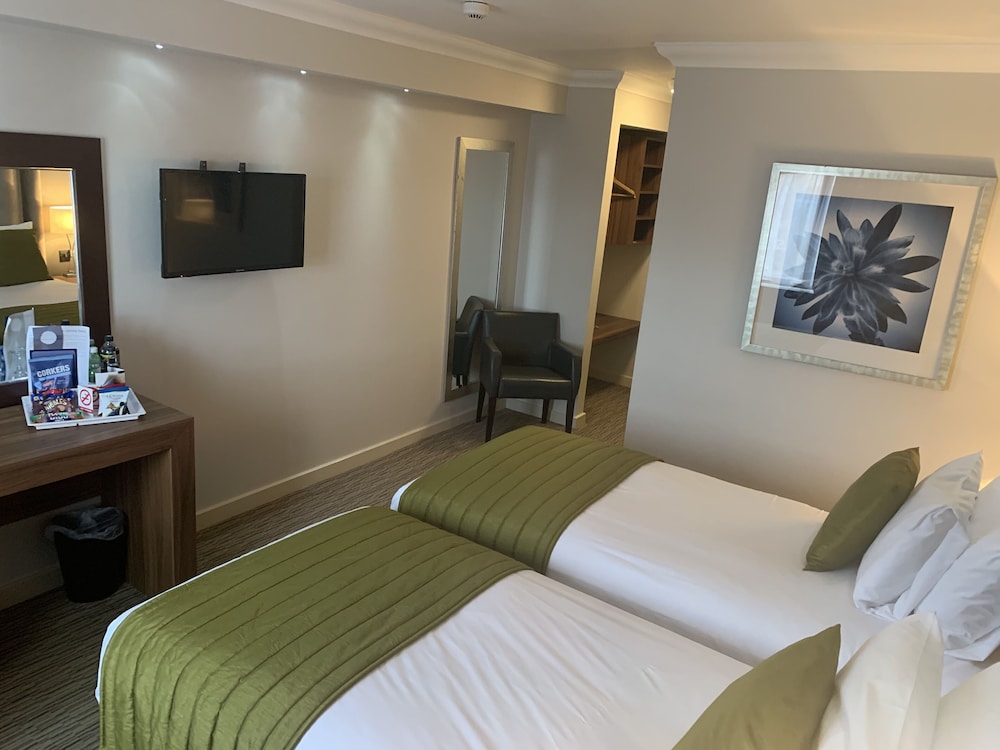 Room, Twin Beds