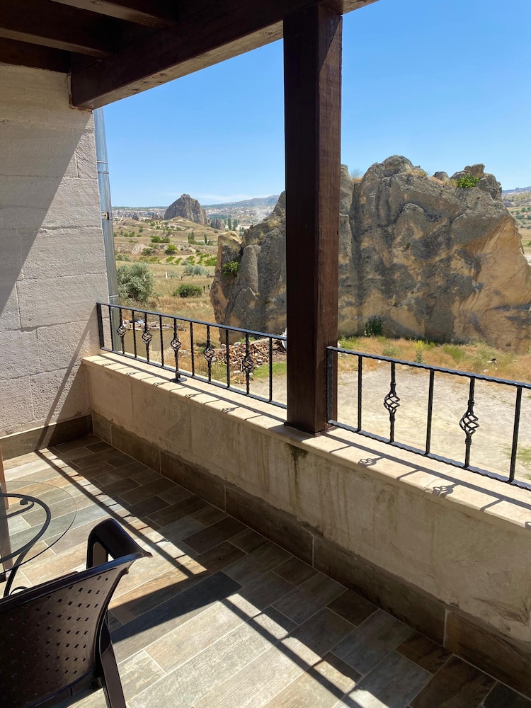 Mesken Cave Suites 24/50