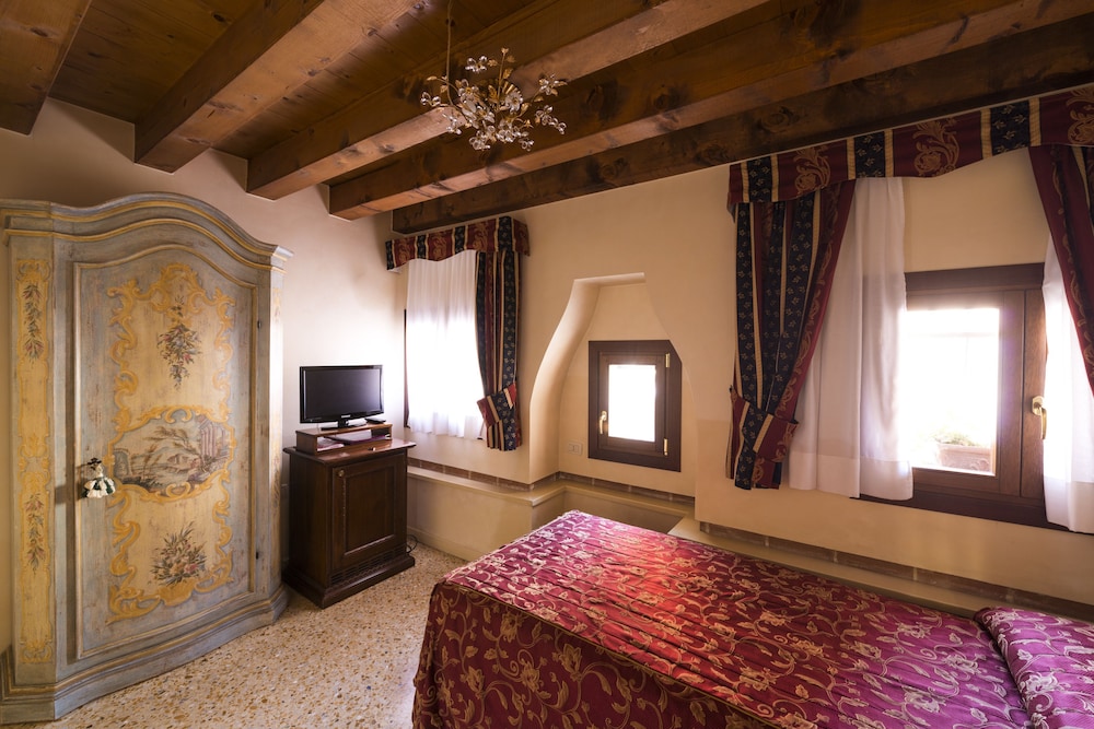 Hotel Tiziano 34/72