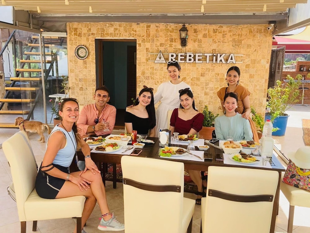 Rebetika Hotel 9/67