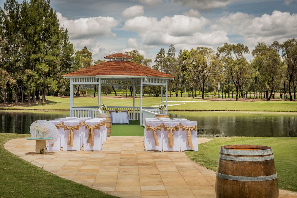 Rydges Resort Hunter Valley in LOVEDALE