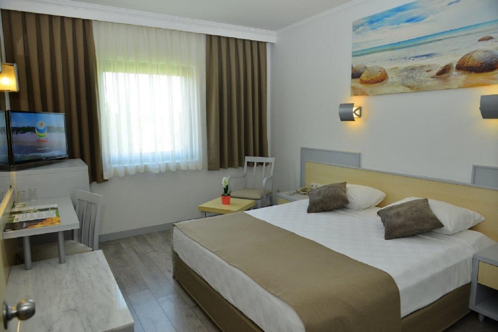 SUPERIOR, SUITE, SEA VIEW, BALCONY
