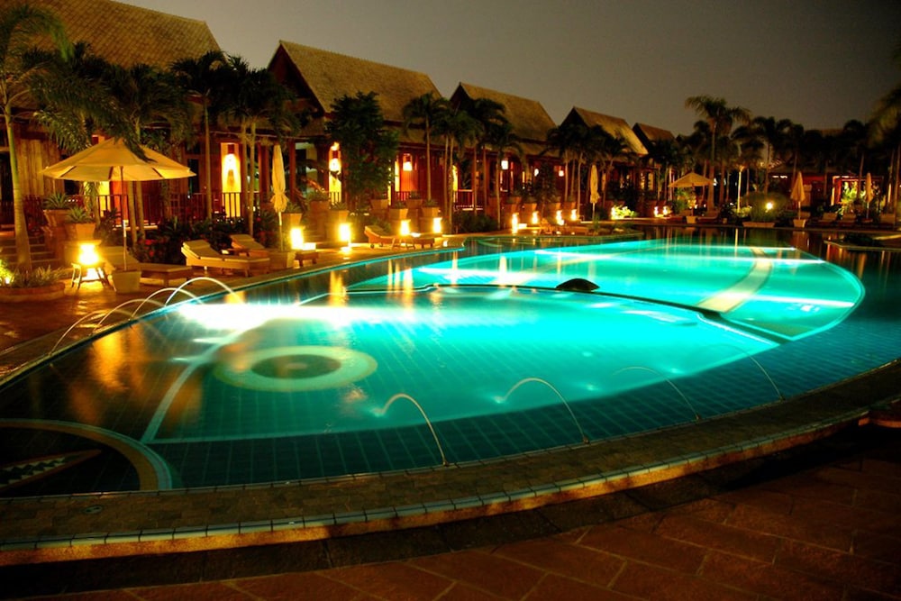 Botany Beach Resort 7/73