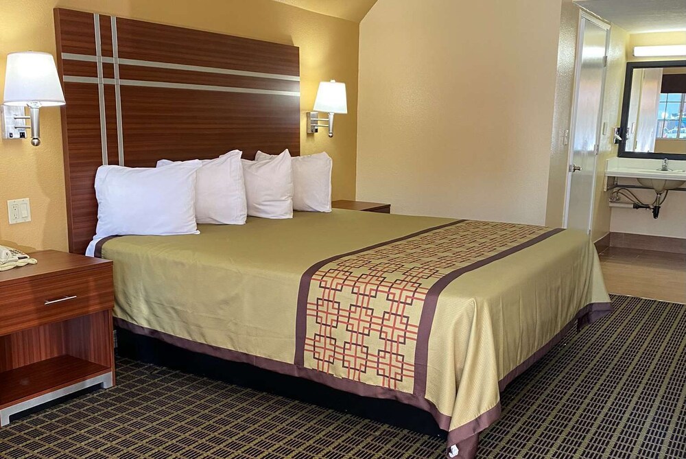 Americas Best Value Inn Azusa Pasadena 21/40