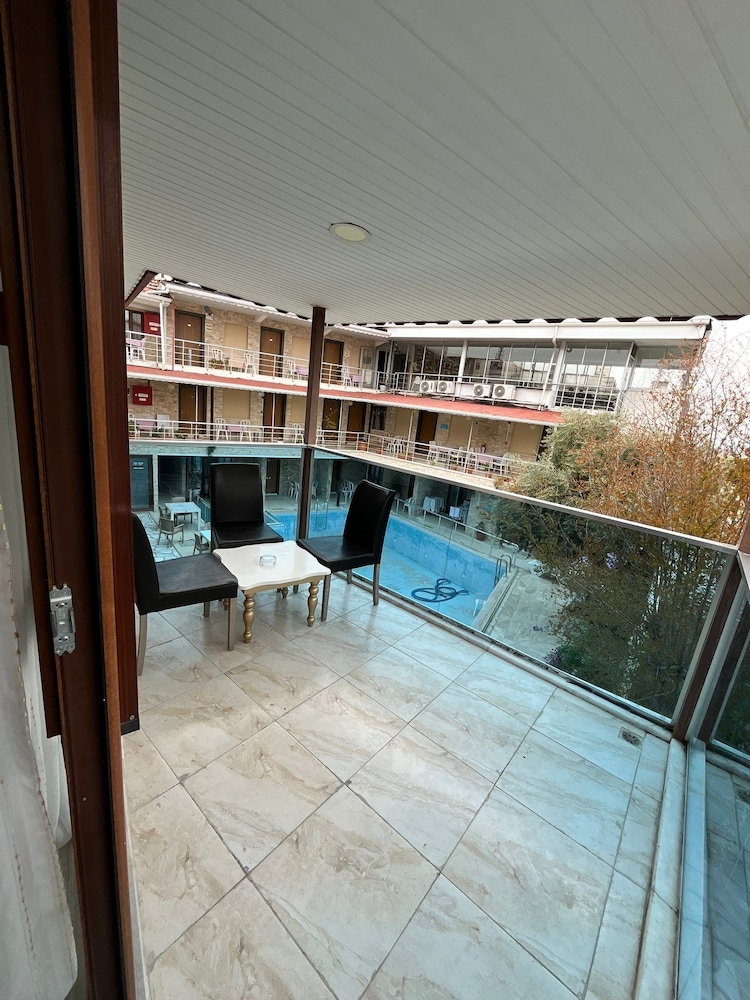 Alida Hotel 22/46