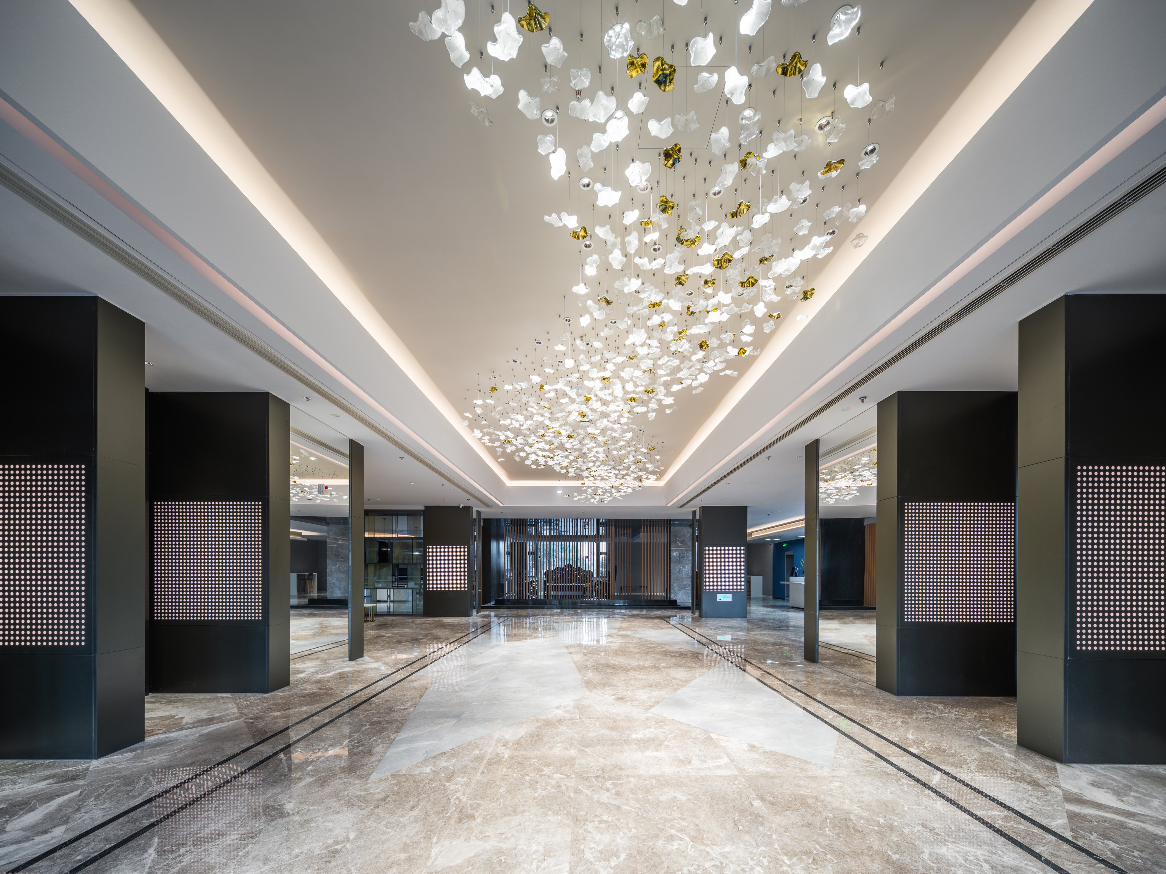 Holiday Inn Express Xinji City Center an IHG Hotel 19/38