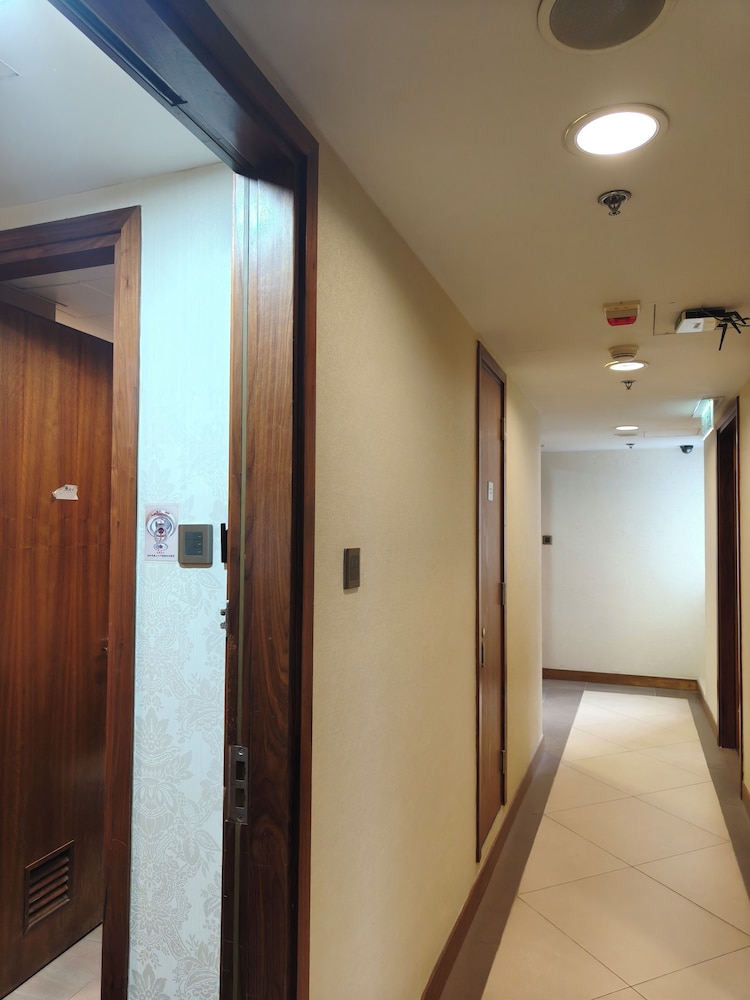 H1 Hotel 41/55