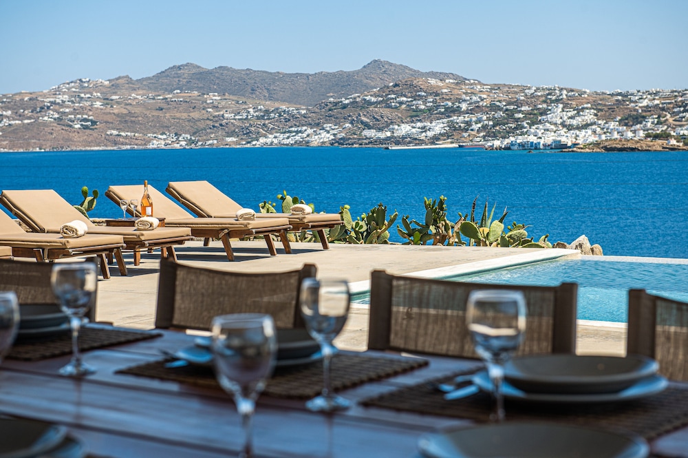 Carpe Diem Villas Mykonos 40/50