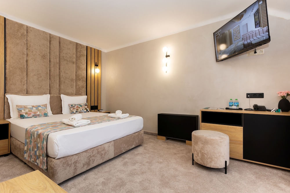 Studio, Queen Bed, Balcony